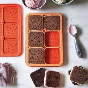 Pampered Chef Silicone Ice Cream Sandwich Makers